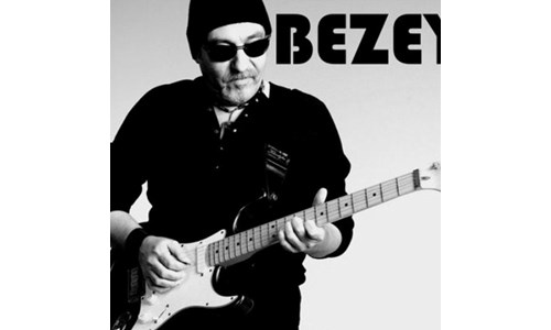 CEM BEZEYİŞ  (GİTAR)